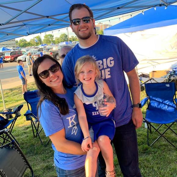 Meet your Posher, Brooke - Picture 1 of 1